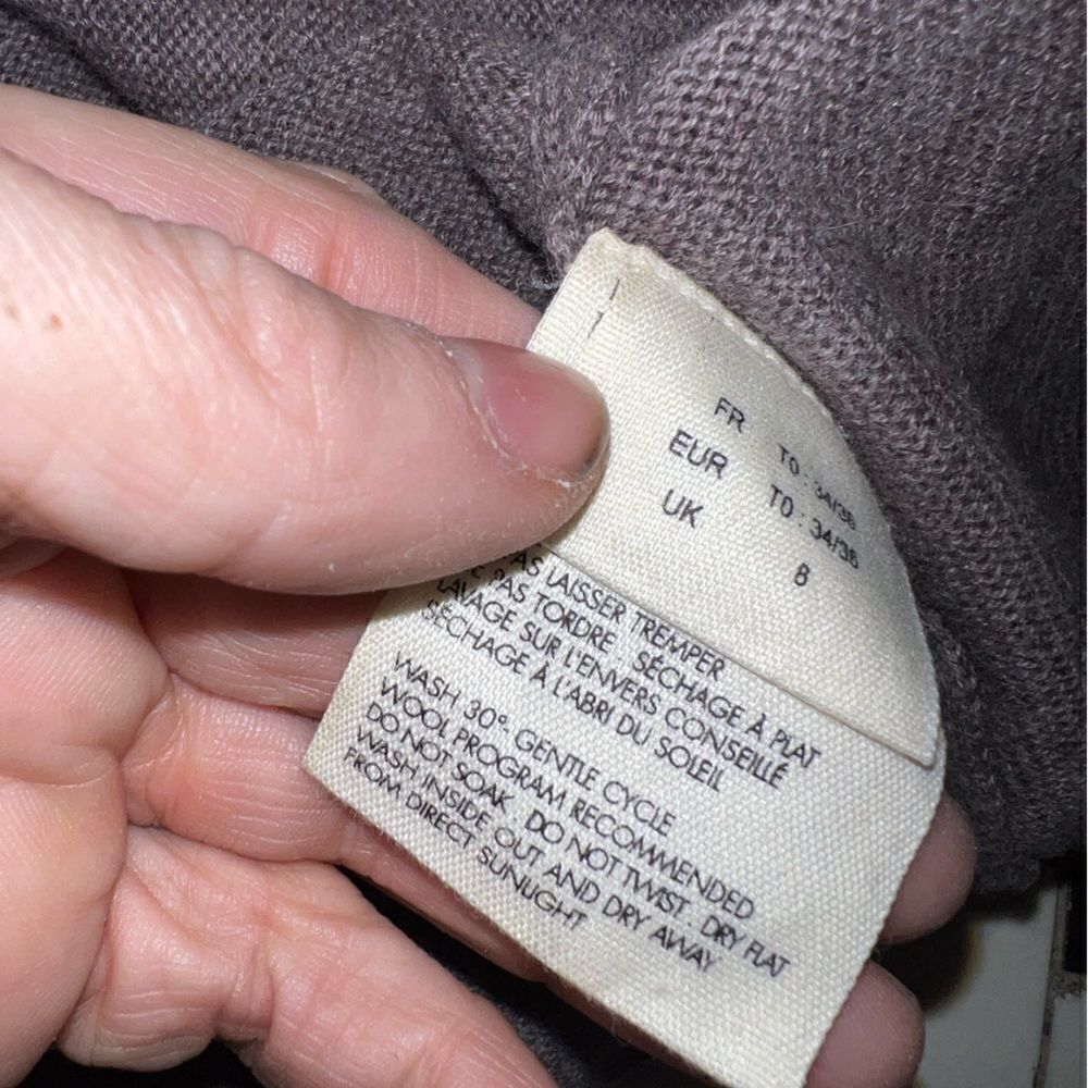 All cotton, elbow length bell sleeve sweater, unusual and sweet - Picture 7 of 9